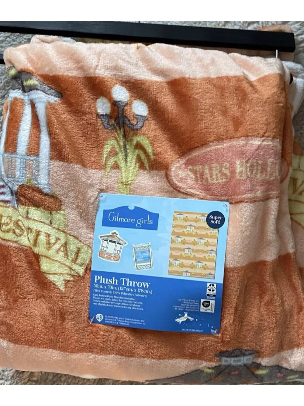 Gilmore Girls Stars Hollow Autumn Festival Gazebo 50